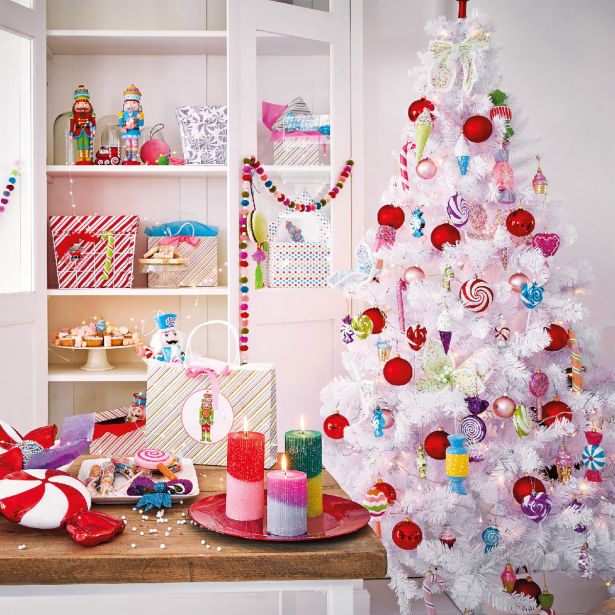 NOVOLETNA JELKA EVERLANDS 180 CM BELA IMPERIAL PINE