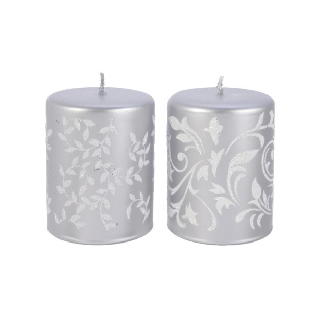 OKROGLA SVEČA 7 CM Z DEKORJEM SREBRNA