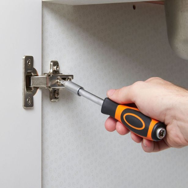 ORODJE ZA MEHANIKE VONHAUS SET ORODJA 130 DELNI