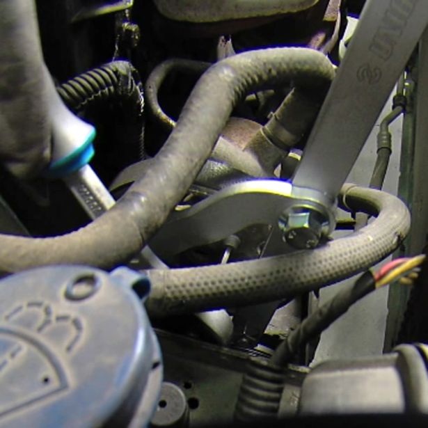 ORODJE PO NAROČILU UNIOR ORODJE ZA ROTACIJO POGONSKE JERMENICE