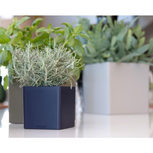 PE NOTRANJI LONEC OSLO KVADRATEN 17CM MODER