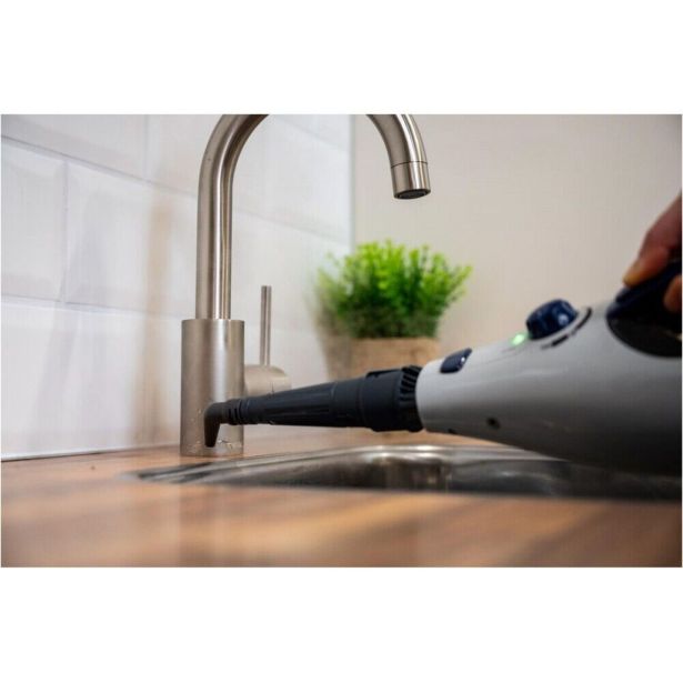 PARNI ČISTILNIK DIRT DEVIL DD7004 2V1