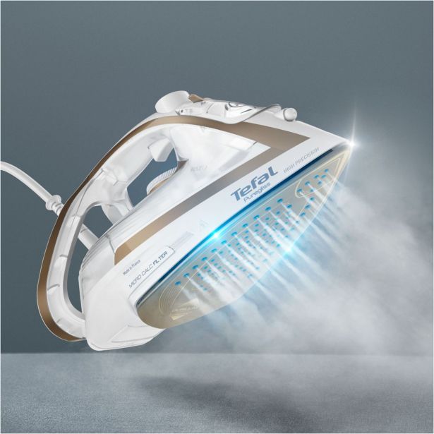 PARNI LIKALNIK TEFAL PUREGLISS FV8042E0,2900W, IZHOD PARE 50 G/MIN, UDAR PARE 270 G/MIN, IZJEMNO DRSENJE.