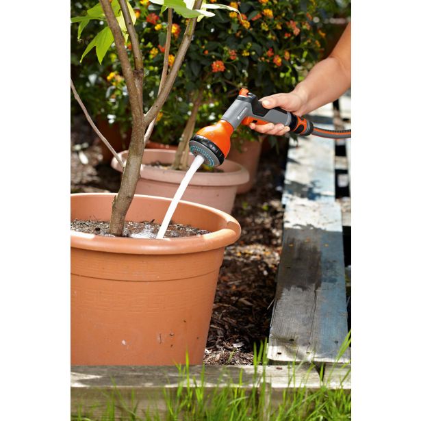 PIŠTOLA ZA VODO GARDENA CLASSIC VEČNAMENSKA PRHA