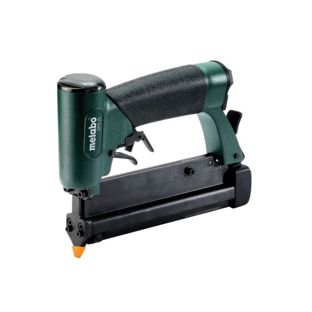 PNEVMATSKI ŽEBLJIČAR METABO DPN 25