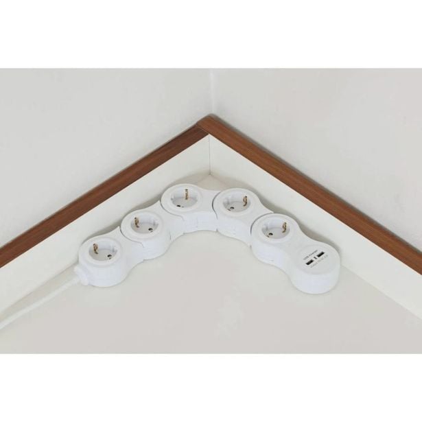 PODALJŠEK- PRENAP.ZAŠČITA WELL EXTSR-5S3M-USB 2XUSB, 5X VTIČNICA