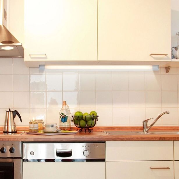 PODELEM. STENSKA SVETILKA RABALUX BAND2 24W L113.5CM BELA