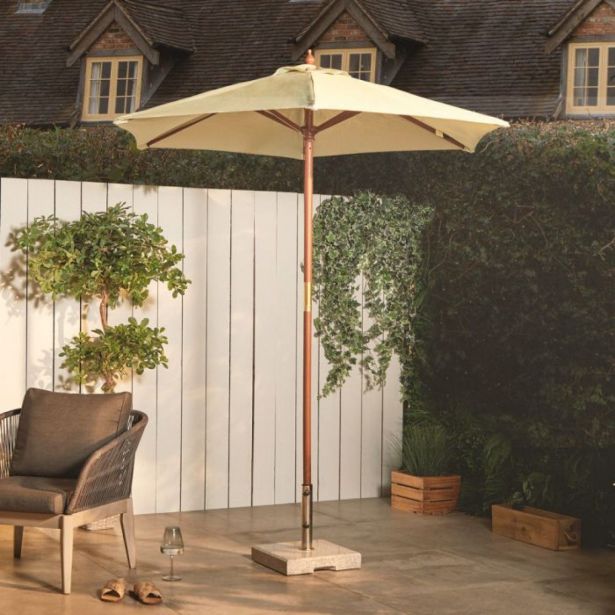 PODSTAVEK ZA SENČNIK VONHAUS KVADRATNI, GRANITNI