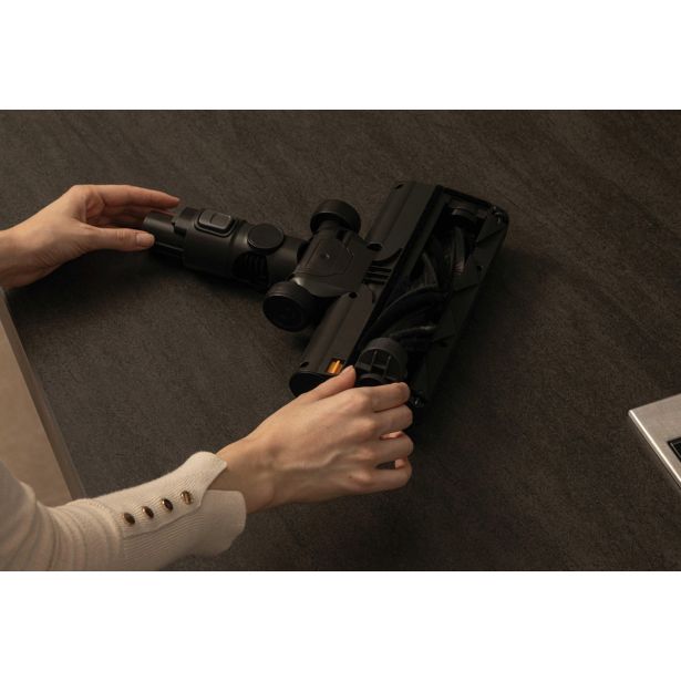 POKONČNI SESALNIK HOOVER HF1P10PX011