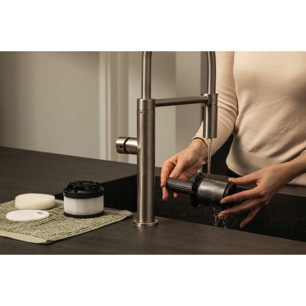 POKONČNI SESALNIK HOOVER HF1P10PX011