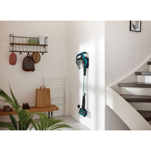 POKONČNI SESALNIK PHILIPS FC6903/01 SPEEDPRO MAX AQUA