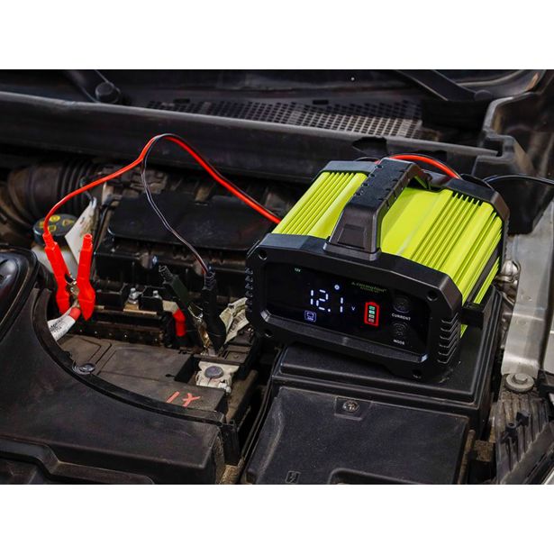 POLNILNIK AKUMULATORJEV CARMOTION DIGITALNI 12V 25A 6-400 AH 24V 15A 6-200 AH