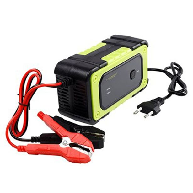 POLNILNIK AKUMULATORJEV CARMOTION DIGITALNI 12V 6A 4-120 AH