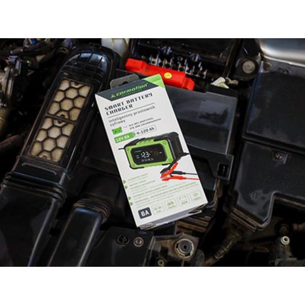 POLNILNIK AKUMULATORJEV CARMOTION DIGITALNI 12V 6A 4-120 AH