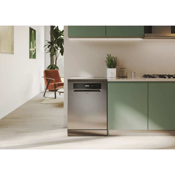 POMIVALNI STROJ CANDY CNF4A4S3PSX