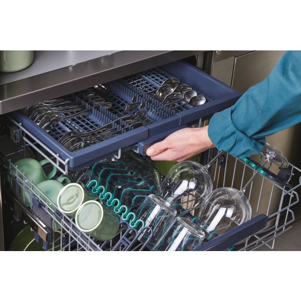 POMIVALNI STROJ CANDY CNF4A4S3PSX