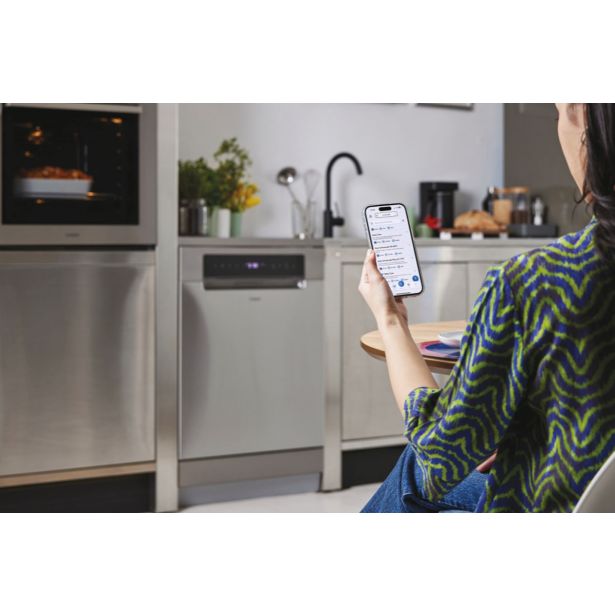 POMIVALNI STROJ CANDY CNF4A4S3PSX