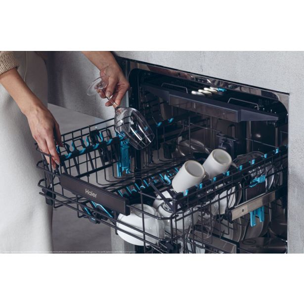 POMIVALNI STROJ HAIER XF4A4M4PA