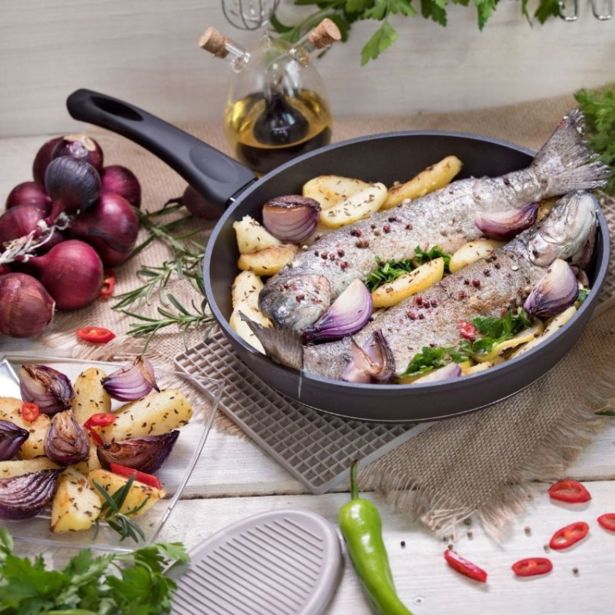 PONEV GALICIJA 22 CM ROYAL