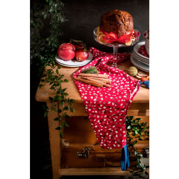 NOVOLETNI SET S PREDPASNIKOM, KUHINJSKO KRPO IN ROKAVICO