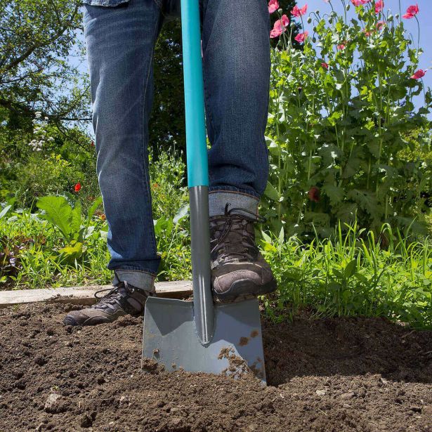 PREKOPNA LOPATA GARDENA CLASSICLINE ZA PREKOPAVANJE