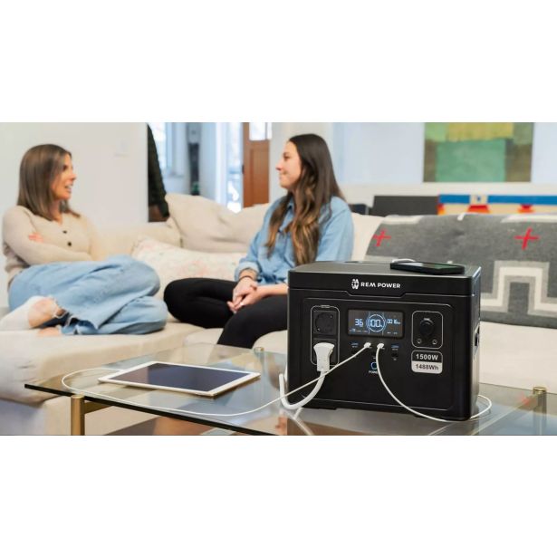 PRENOSNI HRANILNIK REM POWER PBEM 1501E APP + SOLARNI PANEL SPEM 1-18V-100W