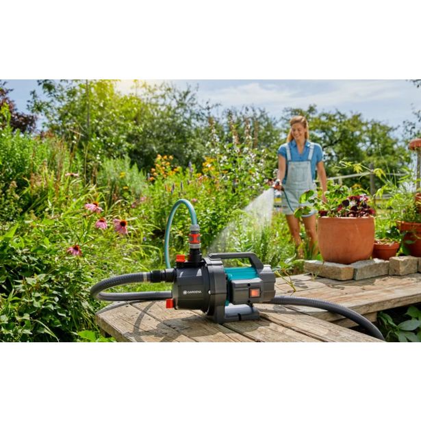 PRETOČNA ČRPALKA GARDENA 3000/4 BASIC 600W 3000L/H