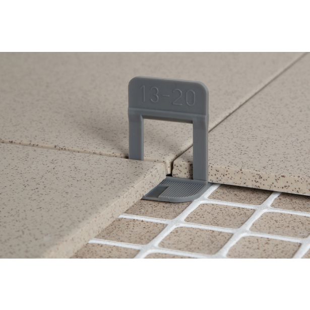 PRIBOR JMK PVC IZRAVNALNI DISTANČNIK 13-20MM/100