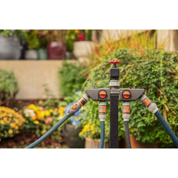 PRIKLJUČEK ZA VODO GARDENA ŠTIRIKRAKI RAZDELILNIK