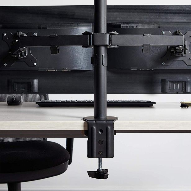 RAČUNALNIŠKI DODATEK VONHAUS NOSILEC ZA MONITOR 32" ZA 4 MONITORJE, NAMIZNI