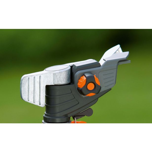 RAZPRŠILNIK ZA ZALIVANJE GARDENA IMPULZNI KROŽNI IN SEKTORSKI ZALIVALNIK