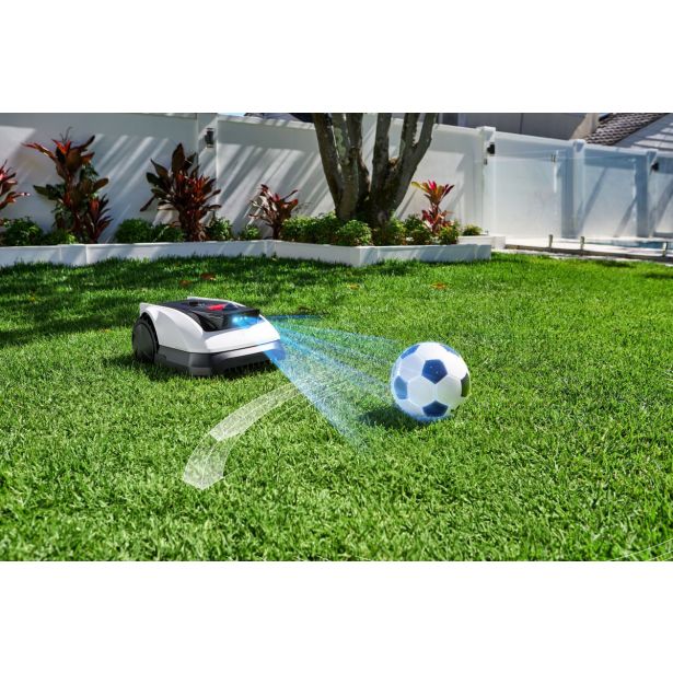 ROBOTSKA KOSILNICA ECOVACS GOAT O500 PANORAMA