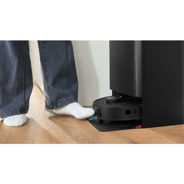 ROBOTSKI SESALNIK BOSCH SPOTLESS MAX CAM BCRDW3BX