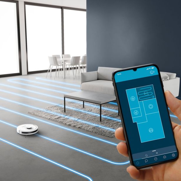 ROBOTSKI SESALNIK ROWENTA RR8777WH