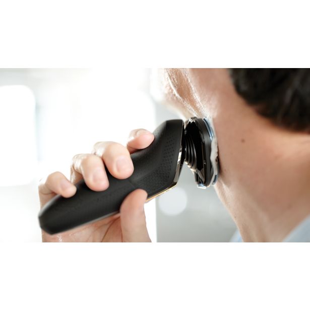 MOŠKI BRIVNIK PHILIPS S6680/26