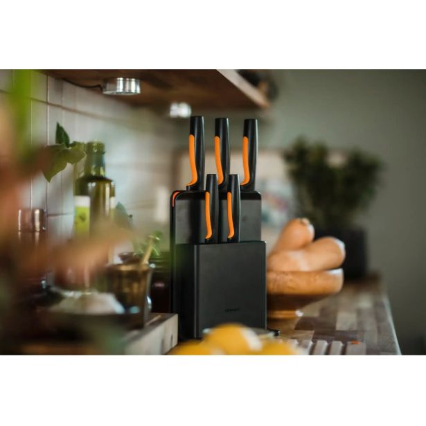 SET NOŽEV FISKARS 5/1 STOJALO FUNCTIONAL FORM