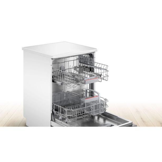 POMIVALNI STROJ BOSCH SGS4HTW47E