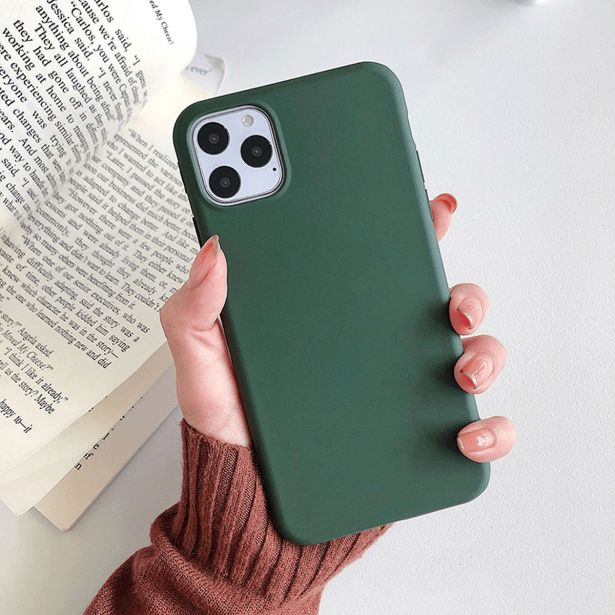 SILIKONSKI OVITEK ZA IPHONE 15 PRO MAX - MAT ZELEN