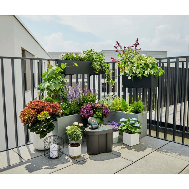 SISTEM ZA ZALIVANJE GARDENA AQUABLOOM KOMPLET S POSODO ZA VODO