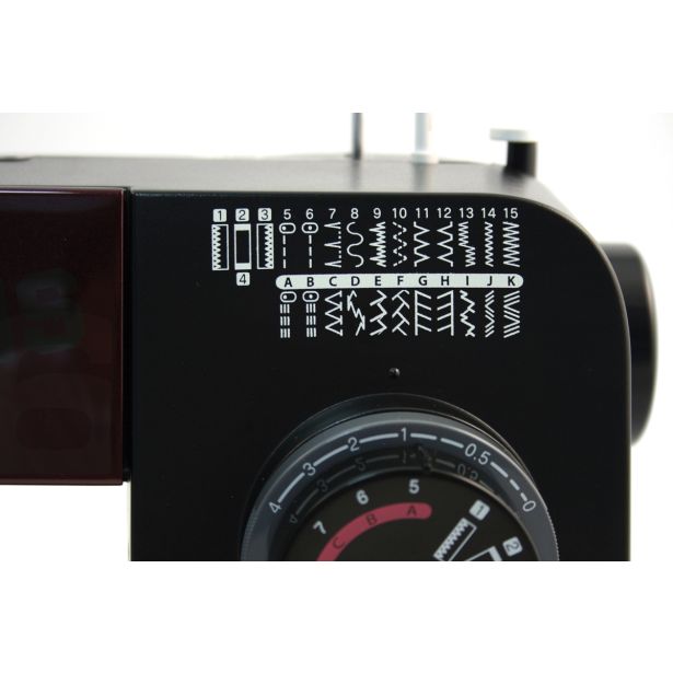 ŠIVALNI STROJ TOYOTA SUPER JEANS 26