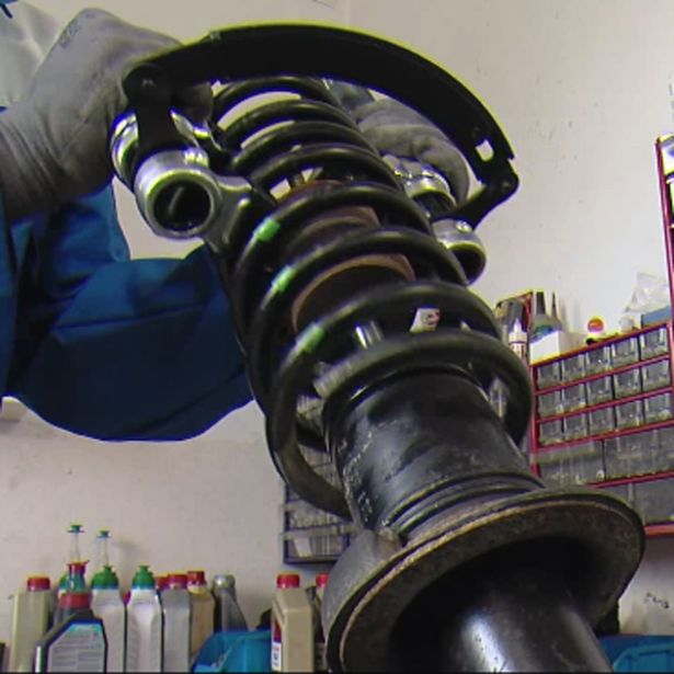 ORODJE PO NAROČILU UNIOR SNEMALEC AMORTIZERJEV ART. 2052