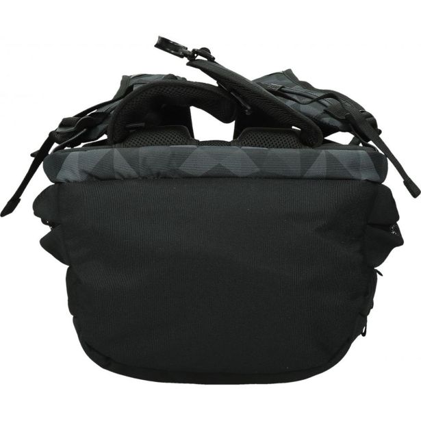 ŠOLSKI NAHRBTNIK STREET ROUND ESCAPE LOWPOLY