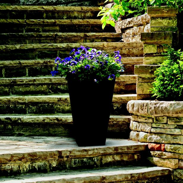 PE ZUNANJI LONEC MULTY HOME SONATA STOŽEC 26 X 26 CM VIŠ 50 CM ČRN