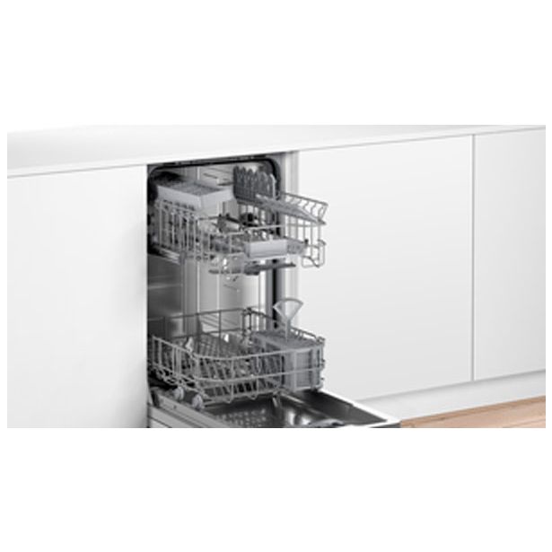 VGRADNI POMIVALNI STROJ BOSCH SPV2IKX10E