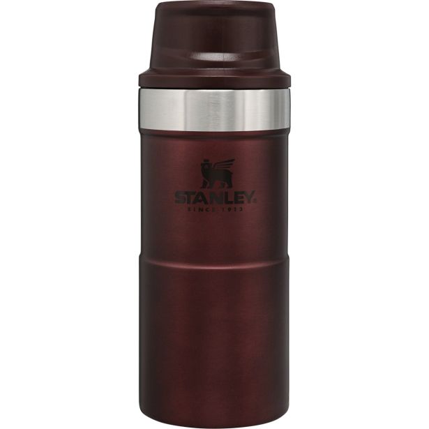 STANLEY THE CLASSIC TRIGGER-ACTION TRAVEL MUG 0.35L, WINE RDEČA, VAKUUMSKO IZLOIRANA STEKLENIČKA