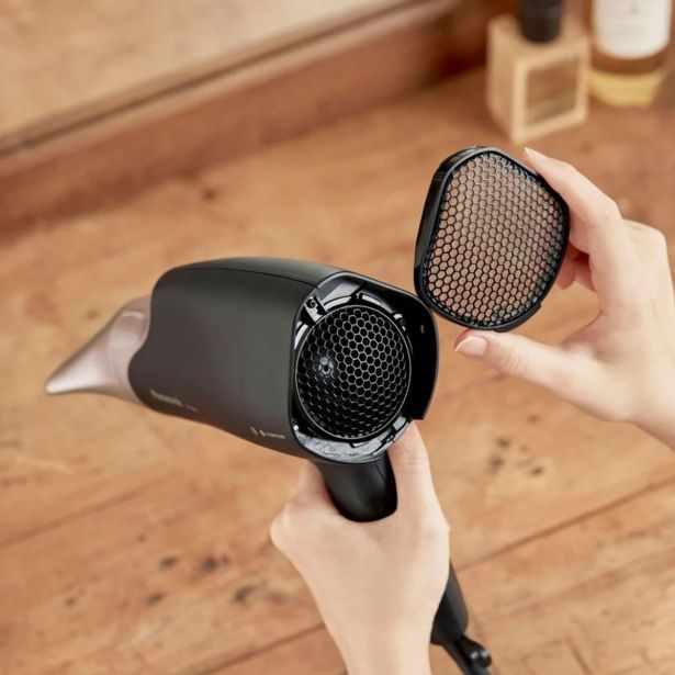 SUŠILEC ZA LASE PANASONIC EH-NA67PN825