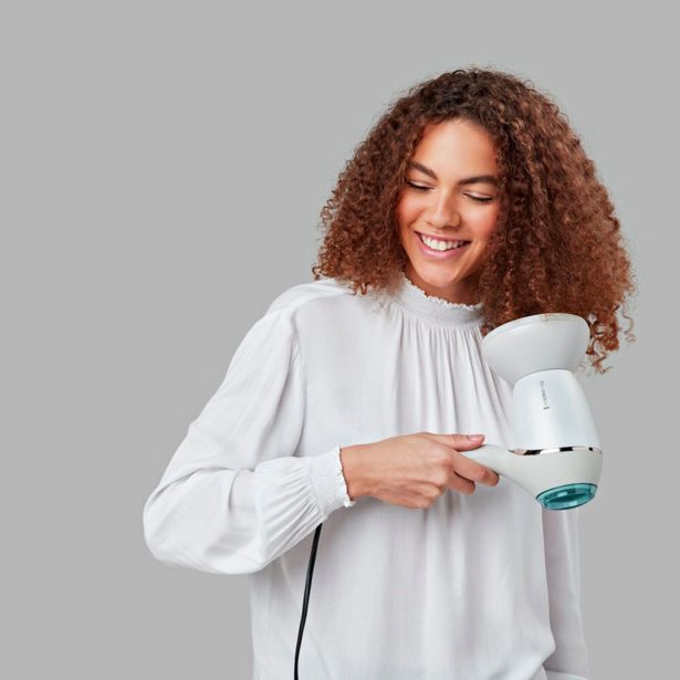 SUŠILNIK LAS REMINGTON EC9001 HYDRALUXE PRO