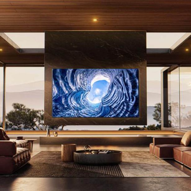 TELEVIZOR HISENSE 110UXNQ