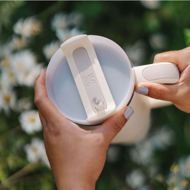 TERMO LONČEK STANLEY THE QUENCHER TUMBLER 1.2L BEŽ