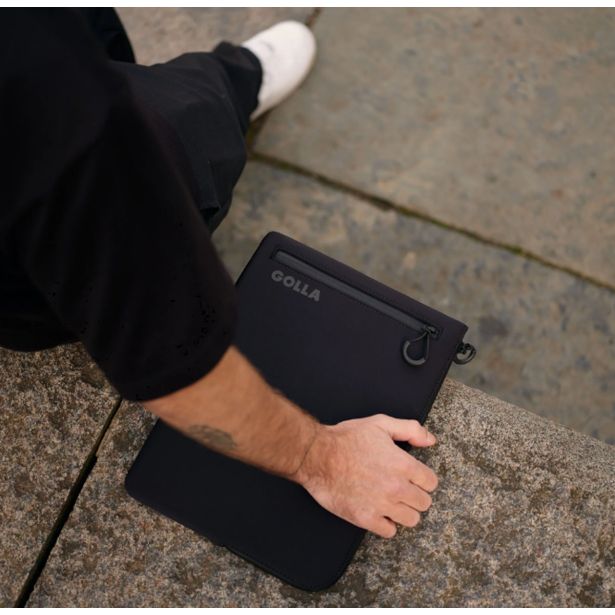 TORBA / NAHRBTNIK GOLLA 15" SLEEVE BLACK NEOPREME 76414